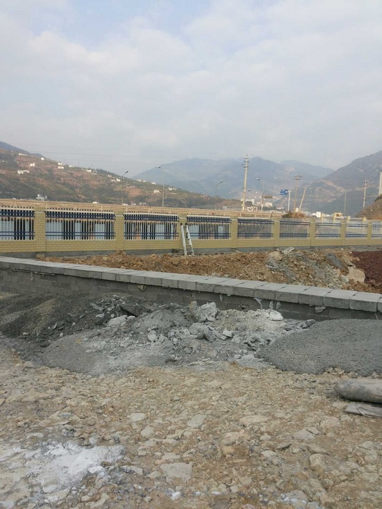 巴东 搅拌站.jpg